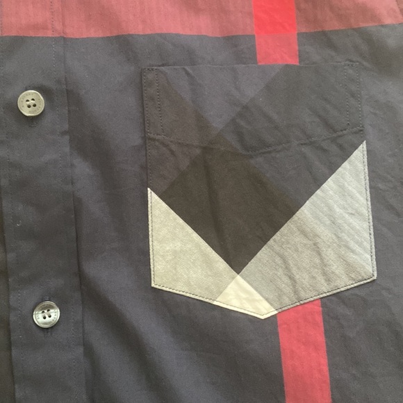 COPY - Burberry short sleeve button down shirt - Picture 4 of 4